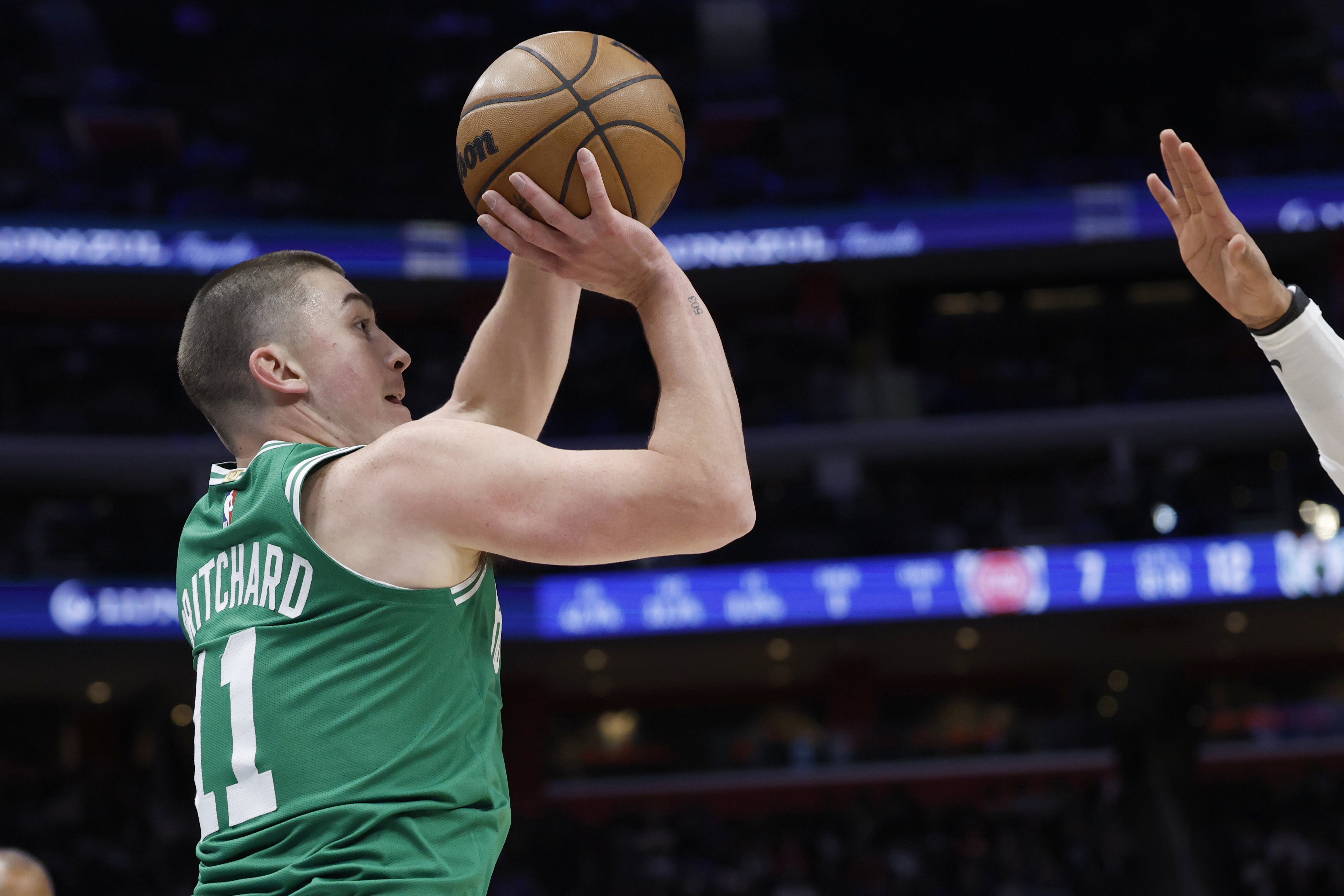 开云-1米85乱杀！布朗&amp;普理查德击穿湖人外防线 防守硬度是致命差距