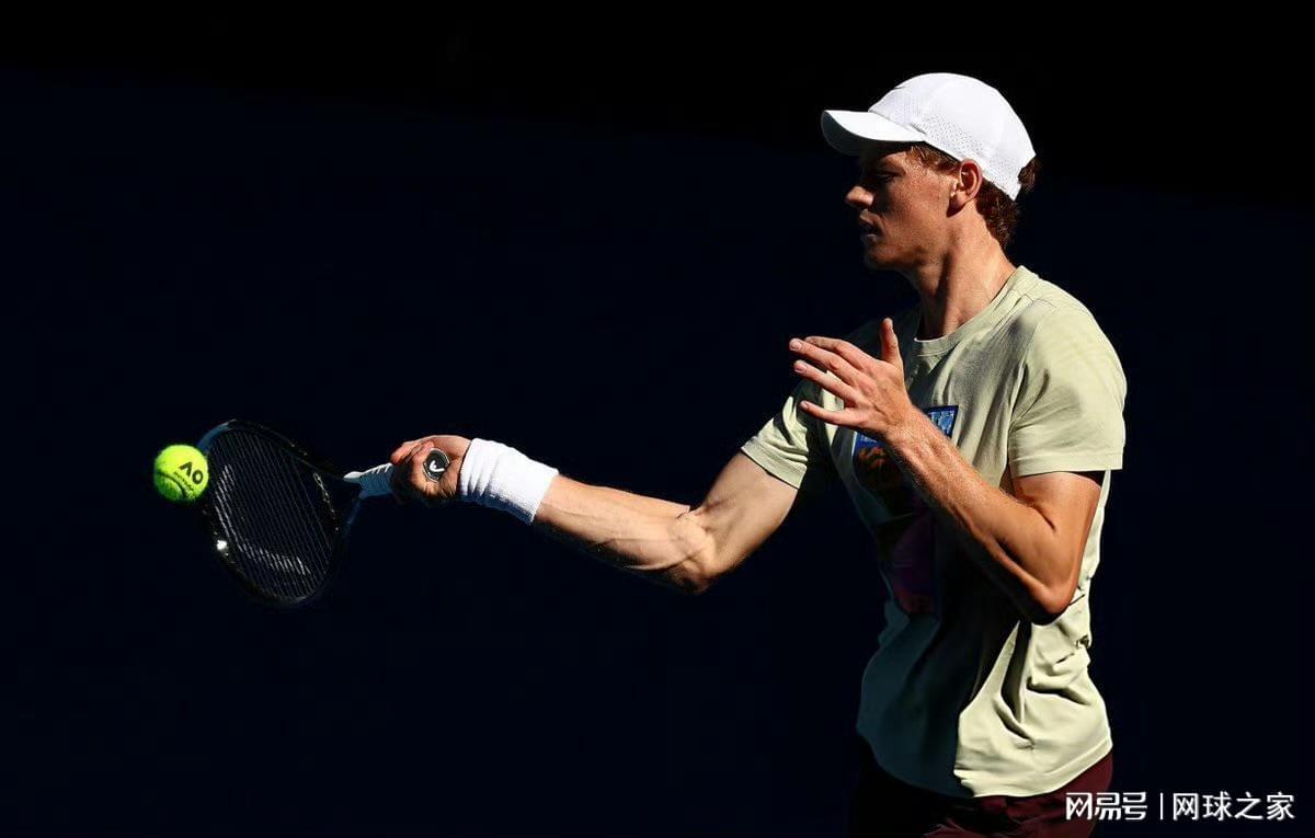 开云体育官网-如今意气风发的辛纳回首去年的至暗时刻：这让我变得更加坚强