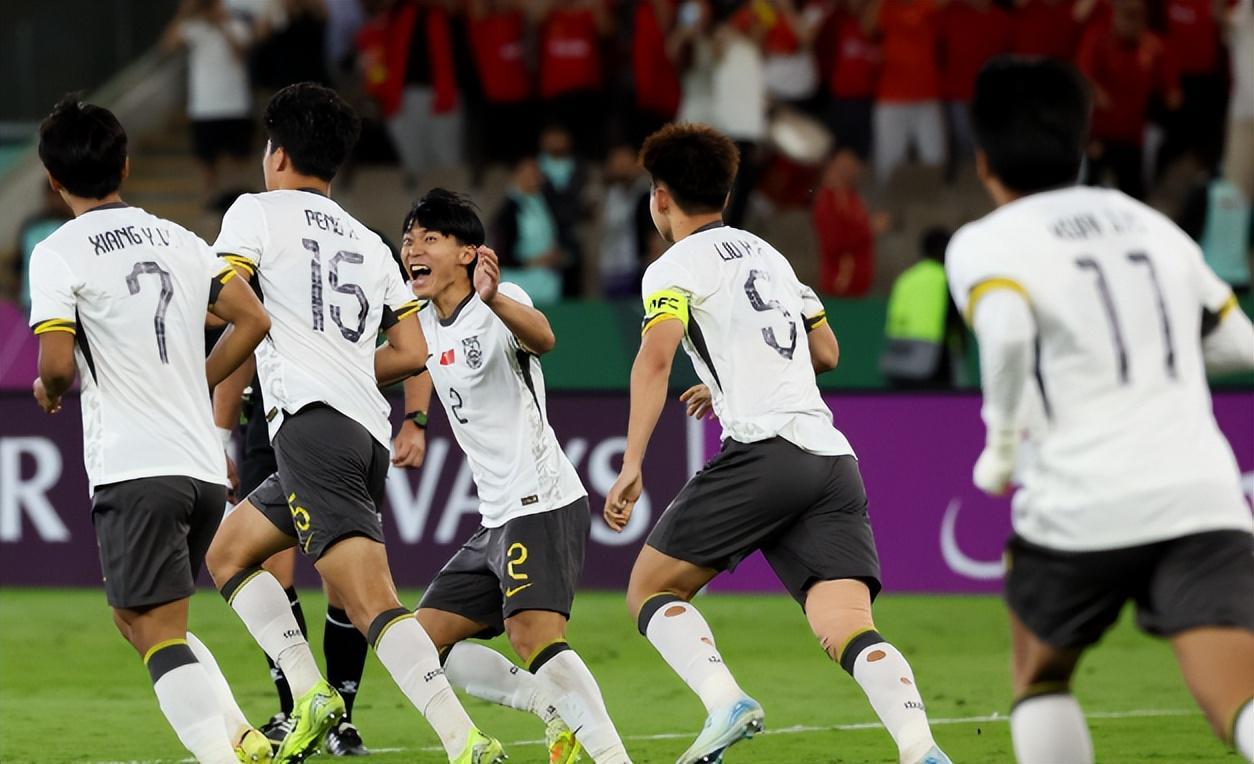 kaiyun.com-国足3：0越南进决赛，名宿范志毅做出精彩点评，简直句句说到点上