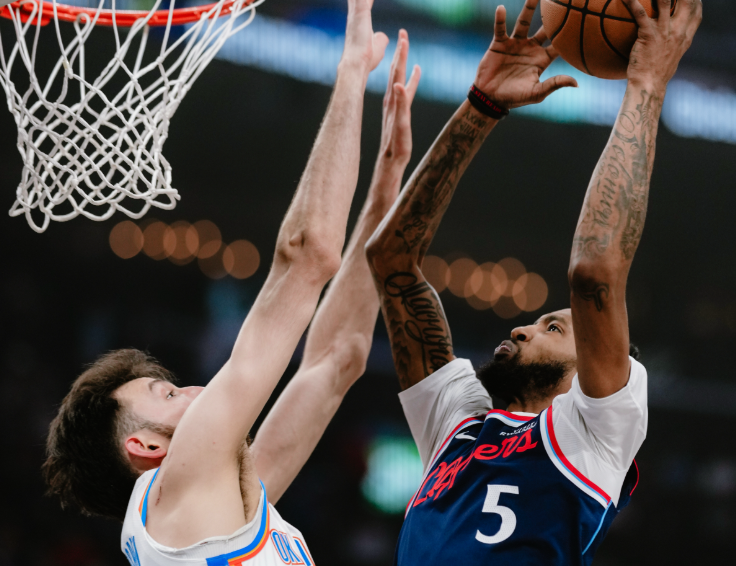 开云体育下载-亚历山大20+11,小卡刷爆纪录难救主,雷霆沉船宣战10连胜掘金