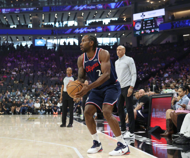 开云体育下载-亚历山大20+11,小卡刷爆纪录难救主,雷霆沉船宣战10连胜掘金